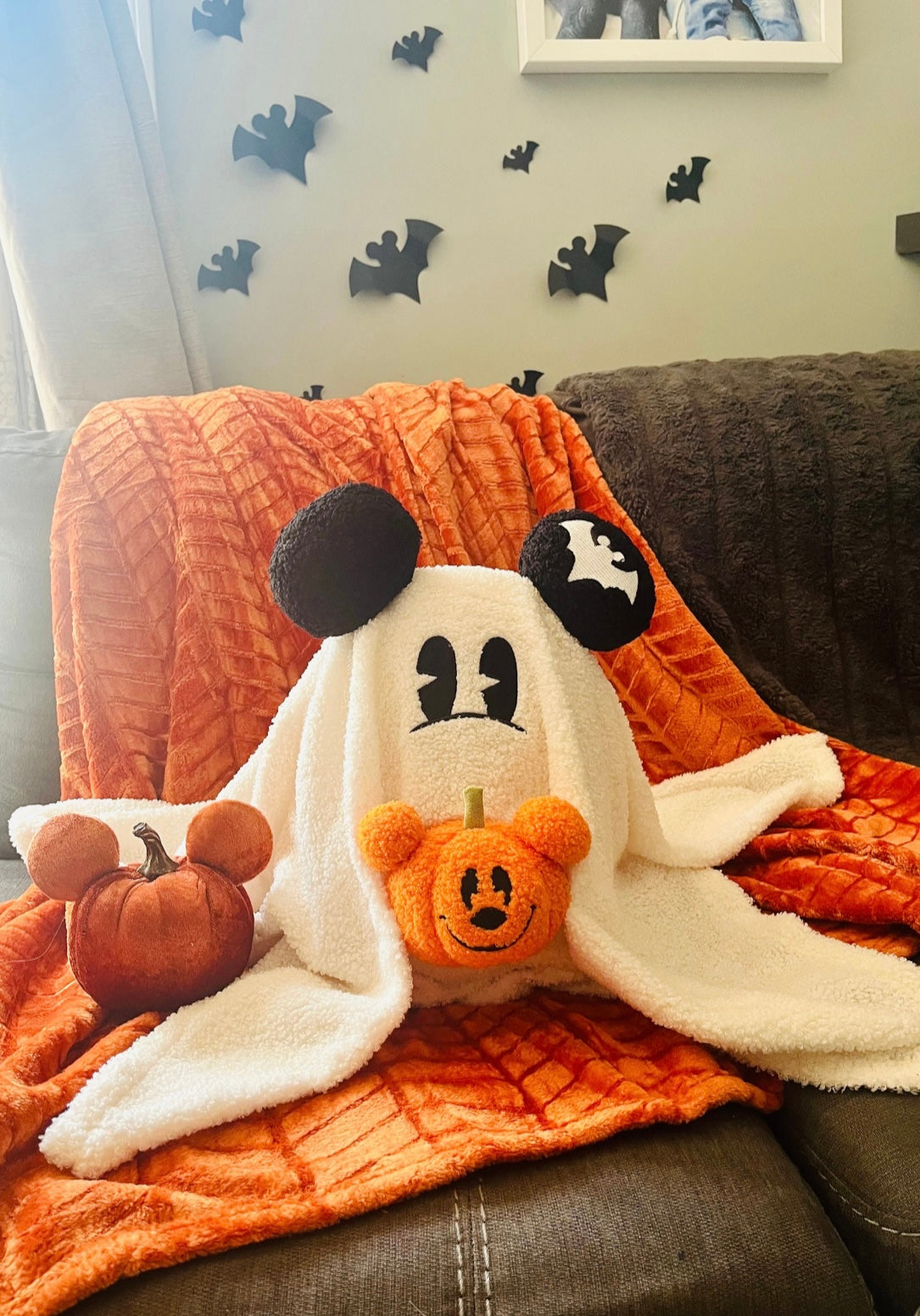 Magical Ghost Pillow • READY TO SHIP 👻🎃