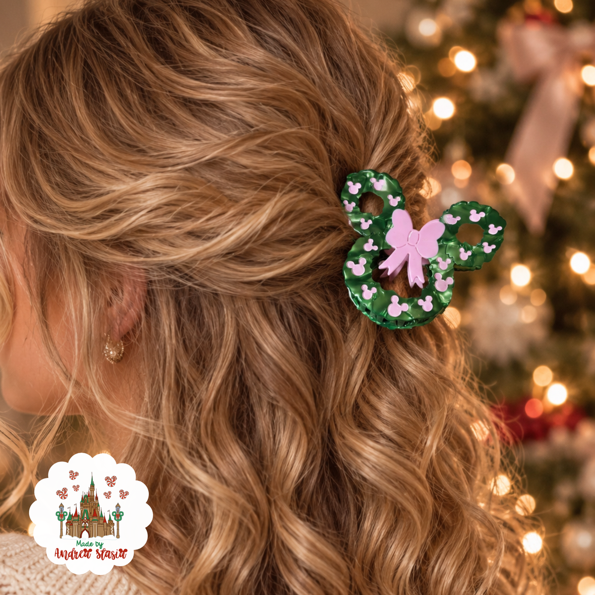 Main St Wreath Clip pre order in pink • PRE ORDER