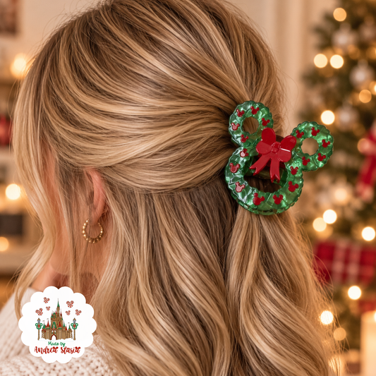 Main St Wreath Clip pre order in red
