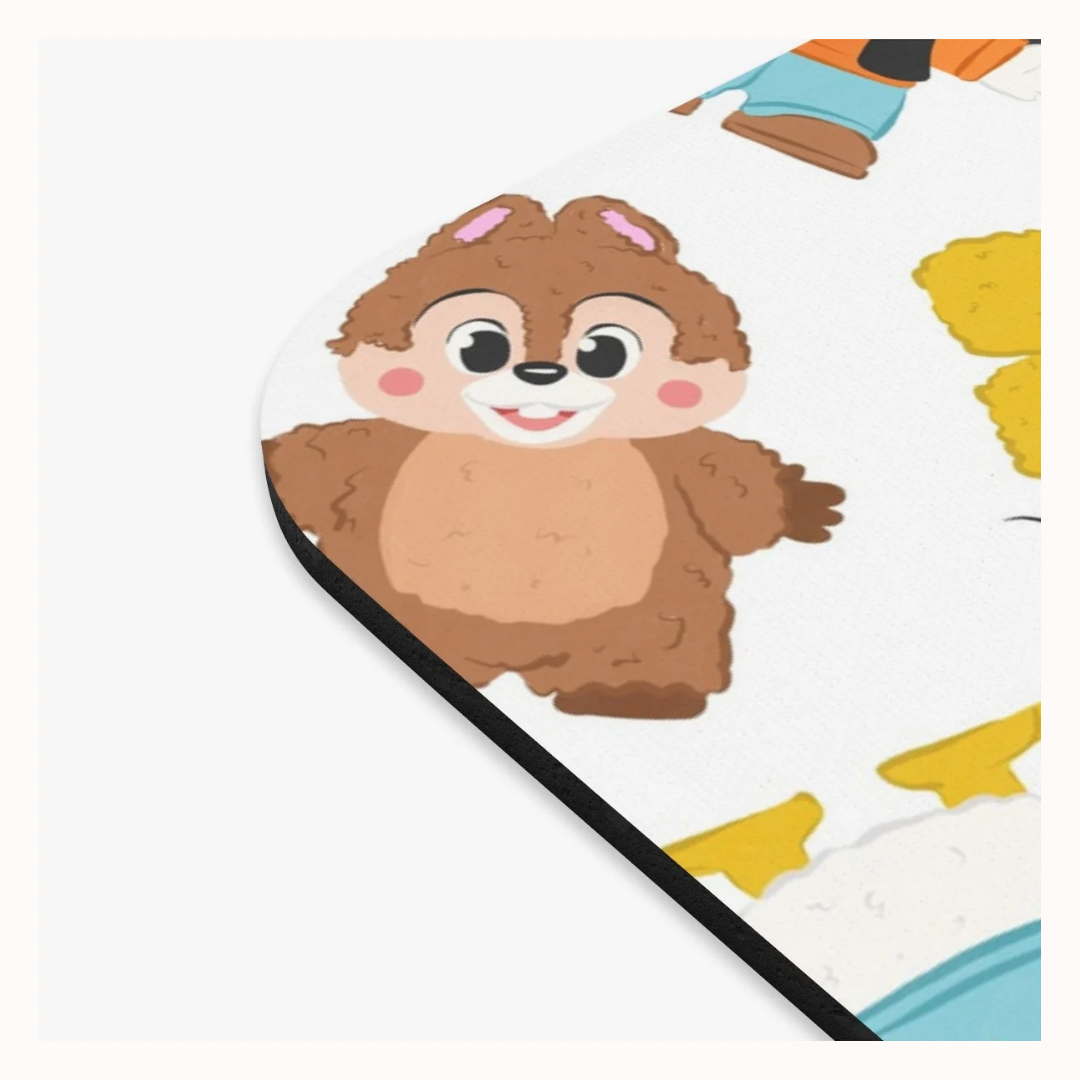 La Fufu friends Desk Mat