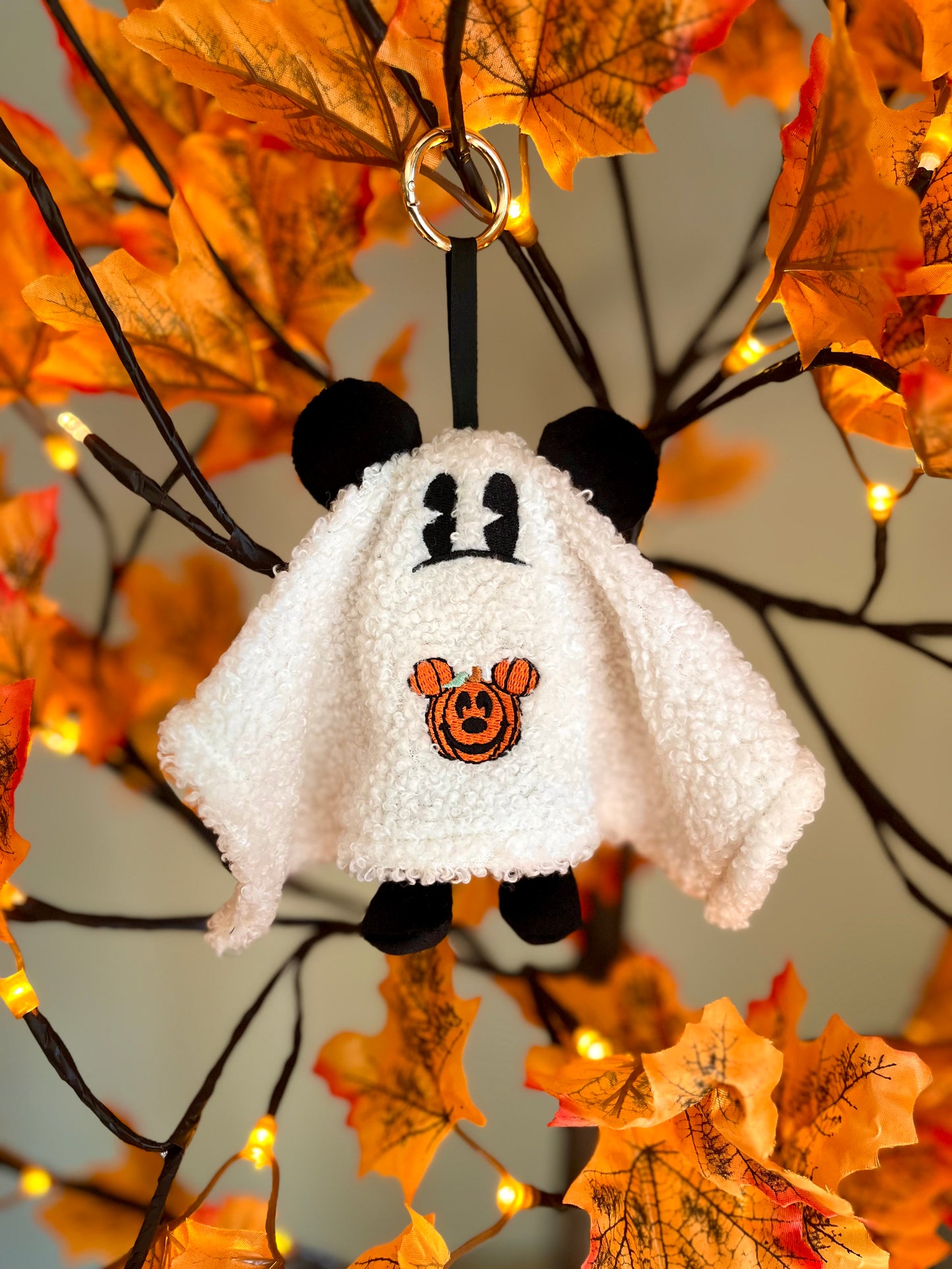Mickey Ghosty keychain • pre order •