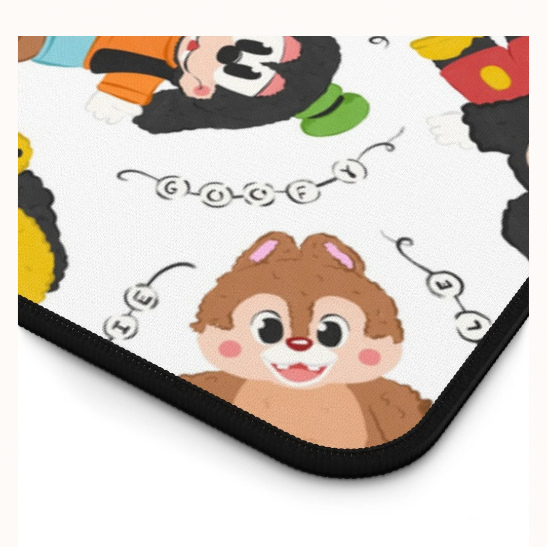 La Fufu friends Desk Mat
