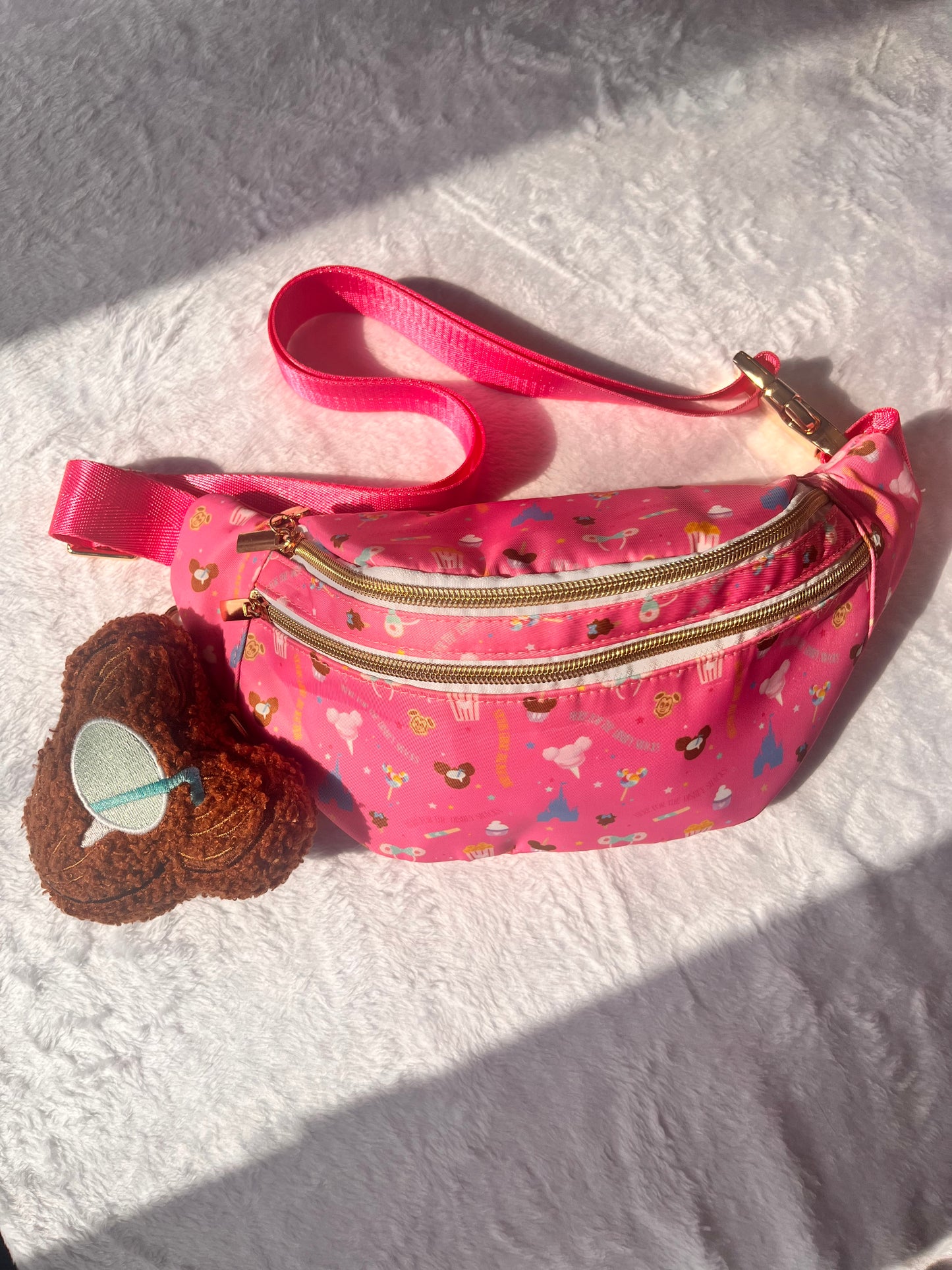 EXCLUSIVE Magical Park Snacks  PINK Fanny -𝗣𝗥𝗘 𝗢𝗥𝗗𝗘𝗥
